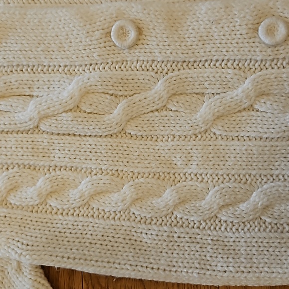 VINTAGE GIMBELS SWEATER 10 GIRLS CREAM BUTTON DOWN 100% acrylic made in Tawan - Picture 3 of 10